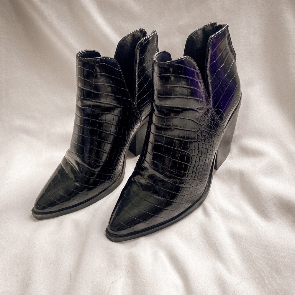 Faux croc Black Booties